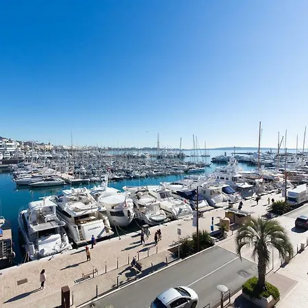 Cannes Vieux Port Extérieur photo
