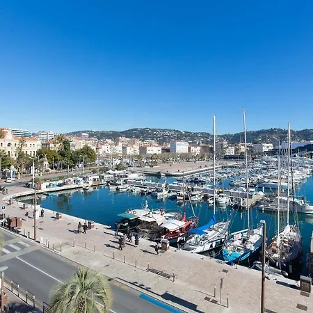Cannes Vieux Port Extérieur photo